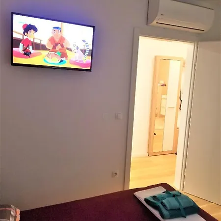 Luxury 75m2 With Unique View Apartament Makarska